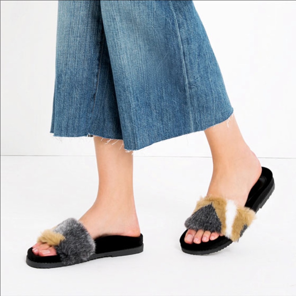 Zara Fur Slides - Picture 5 of 6